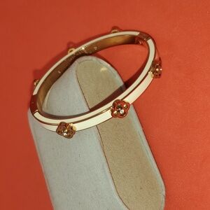 Henri Bendel Miss Bendel ENAMEL Petal PETITE Cream Rose Gold Hinged Bracelet …